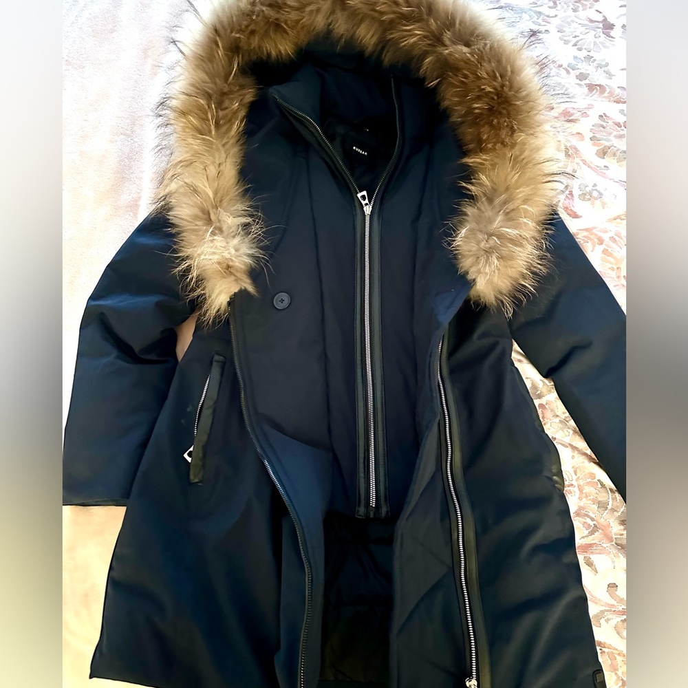 RUDSAK PARKA COURT BLEU MARINE ETAT NEUF PORTÉ 2 FOIS AVEC FOURRURE
